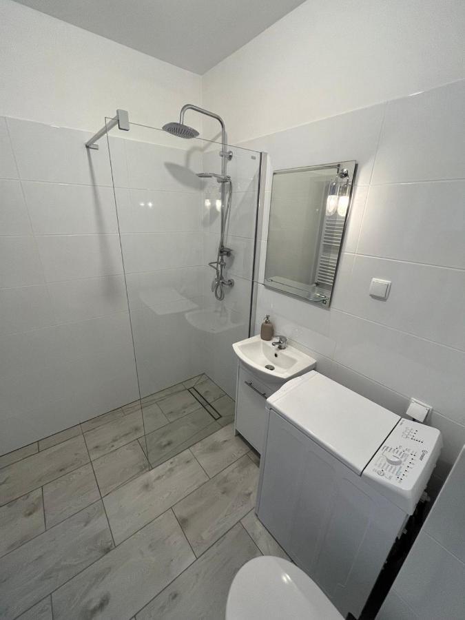 Sdh 1 Radzymin Comfortable Apartment Near Warsaw Exterior photo