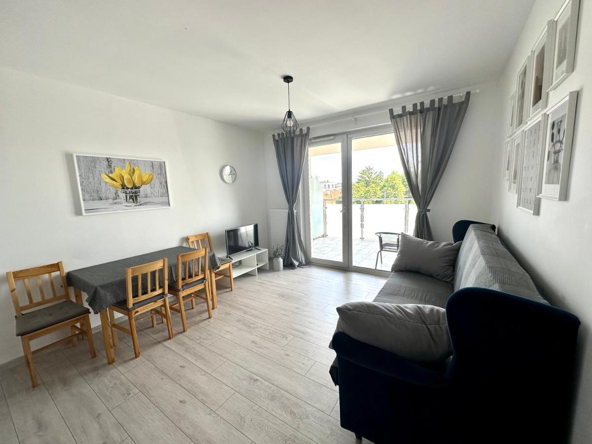 Sdh 1 Radzymin Comfortable Apartment Near Warsaw Exterior photo